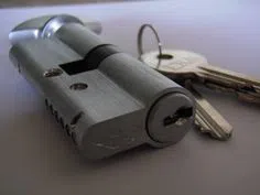 Island Park NY Locksmith Store Island Park, NY 516-253-0519 - broken-key-extraction